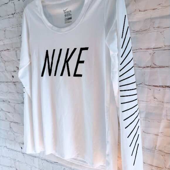 Nike Tee Dri Fit Long Sleeve White Black Women's size  Medium - Picture 4 of 7